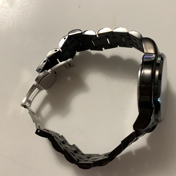 Carju Men’s Watch - Picture 7 of 7